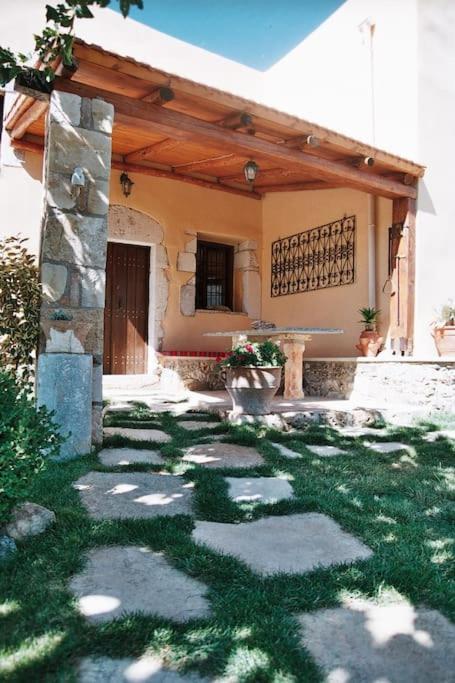 Traditional Villa With Pool In Sfakia Imbros Eksteriør billede